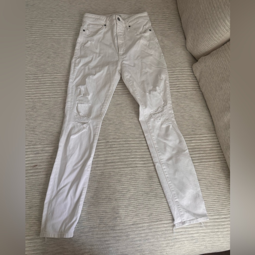 Abercrombie white distressed skinny jeans